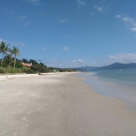 Apto Na Praia De 1 Dormitorio Com Vista Pro Mar A Poucos Passos Da Areia Apartment Florianopolis Exterior photo