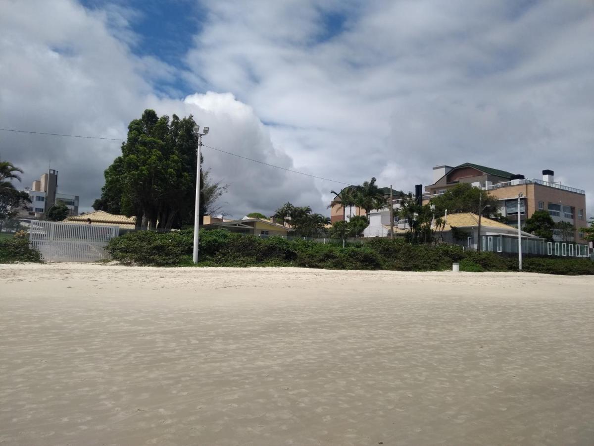 Apto Na Praia De 1 Dormitorio Com Vista Pro Mar A Poucos Passos Da Areia Apartment Florianopolis Exterior photo