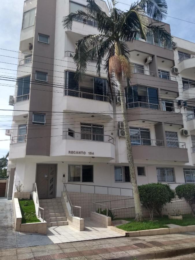 Apto Na Praia De 1 Dormitorio Com Vista Pro Mar A Poucos Passos Da Areia Apartment Florianopolis Exterior photo